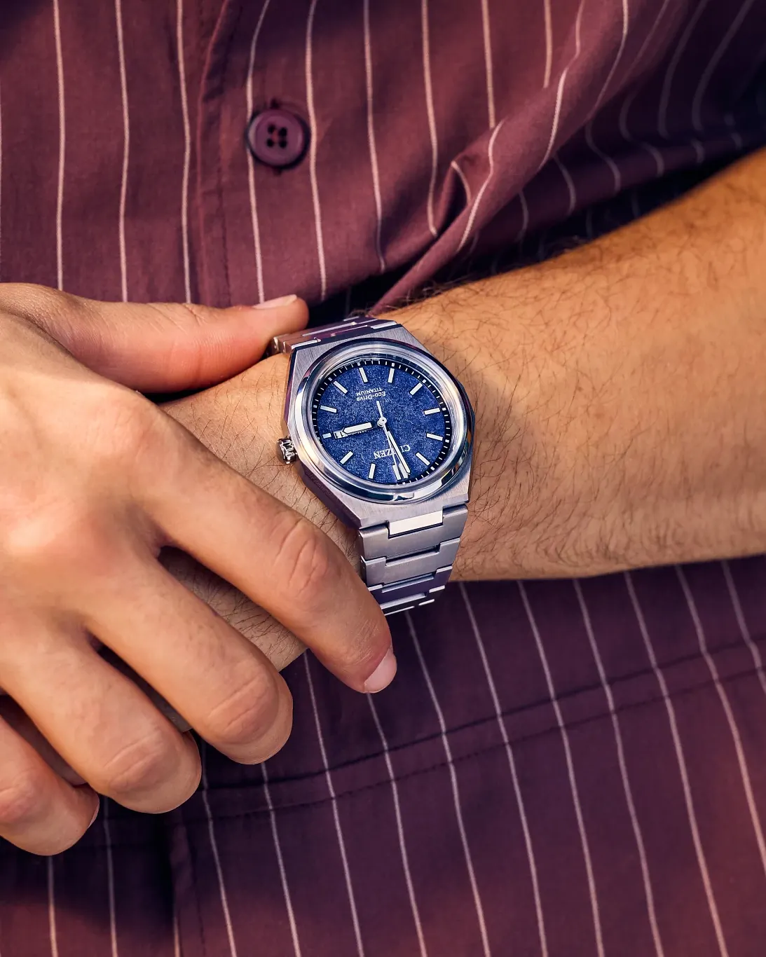 アインシュタイン Zenshin Three-Hand Blue Dial Super Titanium Bracelet AW0130-85L